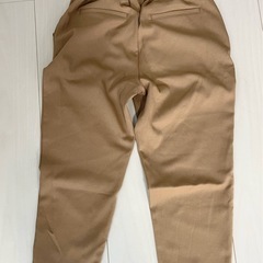 新品 テーパードパンツ Sの画像