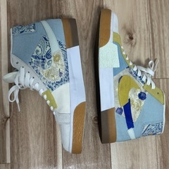 Nike SB Zoom Blazer Mid PRM スニーカーの画像