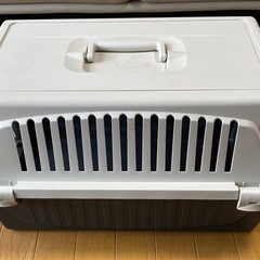 犬・猫・ペット用キャリーケースの画像
