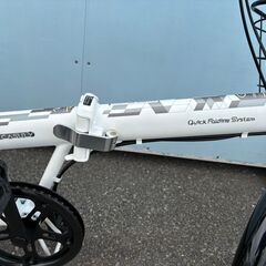 あさひ 折りたたみ 自転車 20インチ CASULY カジュリーフォールディング 外装6段変速 中古 美品の画像