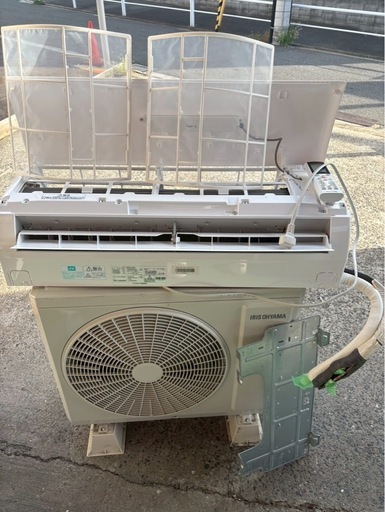 アイリスオーヤマルームエアコン 6畳用 2.2kW （熱中症・音声操作） IAF-2204GV