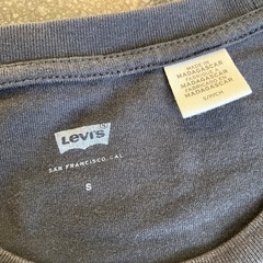 M2510-237 Levi's Tシャツ 半袖 ブラック Sサイズ 色あせ汚れ有りの画像