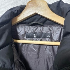 ユニクロ＋JメンズＬ黒中古ダウンジャケットの画像