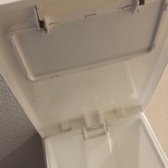 
ゴミ箱の画像