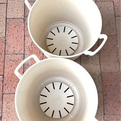 【引渡決定】丸型 植木鉢 ポット アイカ パニエ350 2個セットの画像