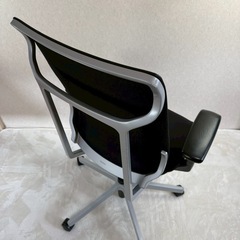 コクヨ AGATA アガタ オフィスチェア ブラック 可動肘 ビジネスチェア　定価29万円　の画像