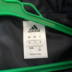 adidas　の画像