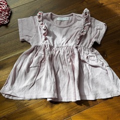 80サイズ 子供服4着
の画像