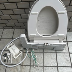 【ジャンク】ウォシュレットINAX の画像