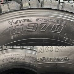 【新品】2024年製 札幌発 引取OK BS W970 215/70R17.5 123/121J 17.5インチ 中型トラック用 スタッドレス 6本 コースター等　(JRB081)クレジットカード QRコード決済可能の画像