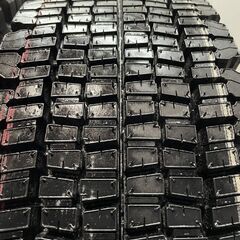【新品】2024年製 札幌発 引取OK BS W970 215/70R17.5 123/121J 17.5インチ 中型トラック用 スタッドレス 6本 コースター等　(JRB081)クレジットカード QRコード決済可能の画像