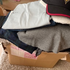 レディース、女の子向け(小学校高学年から高校生)くらいのお洋服と雑貨込みの合計30着以上ありの画像