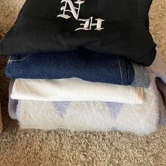 レディース、女の子向け(小学校高学年から高校生)くらいのお洋服と雑貨込みの合計30着以上ありの画像