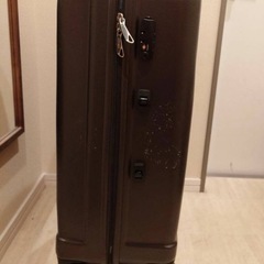 スーツケースの画像