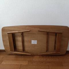 折りたたみローテーブルの画像