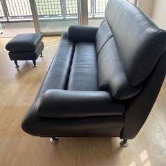 サコダ　三人掛けソファ　オットマン付き　※引取希望10/22（水）18時以降の画像