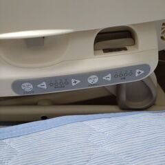コンビ ネムリラ AUTO SWING エッグショック BE ココアブラウンの画像
