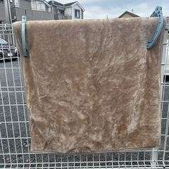 中古ポリエステル敷き毛布
の画像