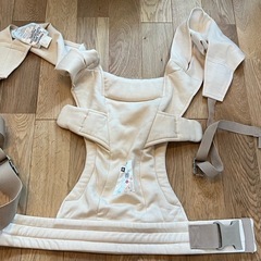 ergobaby embrace 抱っこ紐の画像