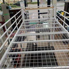 美原店 大人気！ 宮付き ロフトベッド ホワイト　コンセント付きの画像