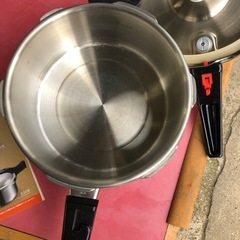 NO：4028   圧力鍋‼️美品❣️超お買い得品❣️の画像