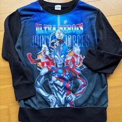 ウルトラマン　トレーナー　130の画像