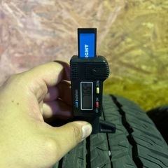 ファルケン 225/60R18 21年の画像