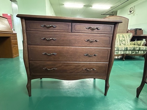 マルニ木工　ねこ足タンス