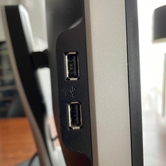 DELLのPCモニター23インチの画像