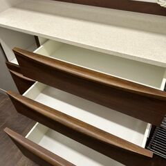 【リユ-スのサカイ広島石内店】ジモティ割！3枚扉オープンボード/クリ-ニング済み/HG-7578/広島市 家具　佐伯区 家具　南区 家具　西区 家具　東区 家具　中区 家具　安佐南区 家具　安佐北区 家具　安芸区 家具　府中町 家具　海田町 家具　熊野町 家具　坂町 家具　廿日市市 家具																		 																		の画像
