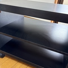 テレビボードの画像