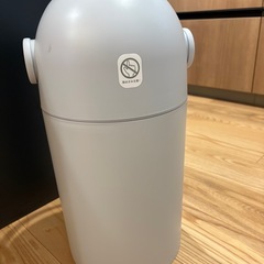 ピジョン　ステール(おむつゴミ箱)の画像