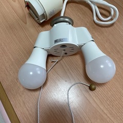 ニトリ照明器具の画像