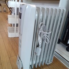 ★リユースのサカイつくば店★TK6926 デロンギ オイルヒーター KHD410812-GC   動作確認／クリーニング済み　【リユースのサカイつくば店】 の画像