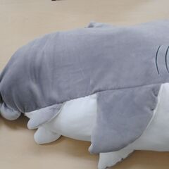 [1621J] でっかい！サメ　もちふわぬいぐるみ　120cm　プライズ景品の画像