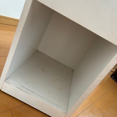 ベッドサイド　テーブル　コンセント付の画像