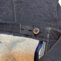 ユニクロ マタニティパンツ 調整可能 ストレート ストレッチ ４点セットの画像