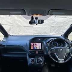 トヨタ ヴォクシー 1.8 ハイブリッド V 社外ナビ 両側電動スライドドア 車検付きの画像