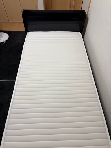 ⭐︎美品⭐︎シングルベッドフレーム　引出収納 & マットレスつき付き