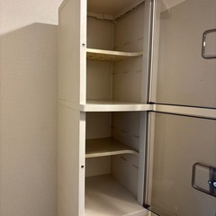 空きスペースにちょうどいい棚の画像