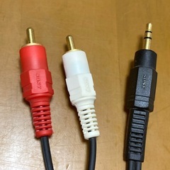 【美品】SONY製　3.5mmステレオ-RCA金メッキ変換ケーブル1.5m　の画像