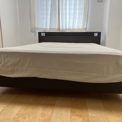 ベッドフレーム　マットレスの画像