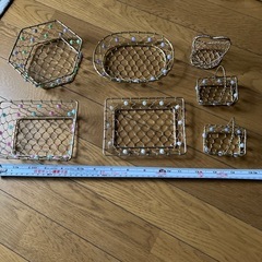 ワイヤー製小物入れ
の画像