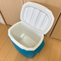 Colemanクーラーボックスホイール付き26Lの画像