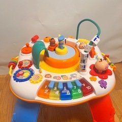 トイザらス　アクティビティテーブル　玩具の画像