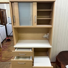 激安家具!! ニトリ キッチンボード RIPE-90KBS-NA 食器棚 キッチン収納 最下段引き出しレール少し難ありの画像