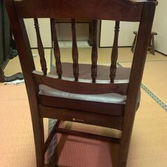 ダイニング用いす4脚譲りますの画像