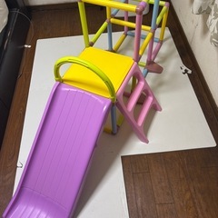 滑り台付きジャングルジムの画像