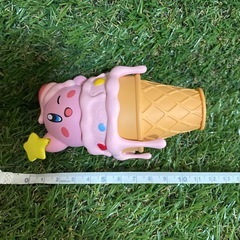 ゲームキャラクターフィギュアの画像