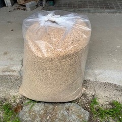 もみ殻(土壌改良 家庭菜園 畑 保温 保湿 除草 緩衝材)の画像